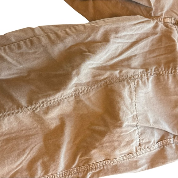 Sonoma‎ Women’s Capri Cargo Pants – Size 6P Khaki Tan Casual Utility - Picture 4 of 10